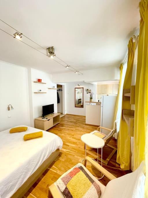 Boutique Apartment In The Bucharest City Center Ngoại thất bức ảnh